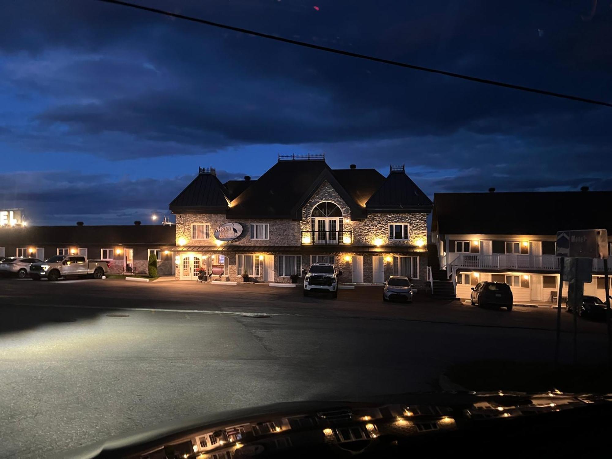 Motel Vue Belvédère Saint-Siméon Esterno foto