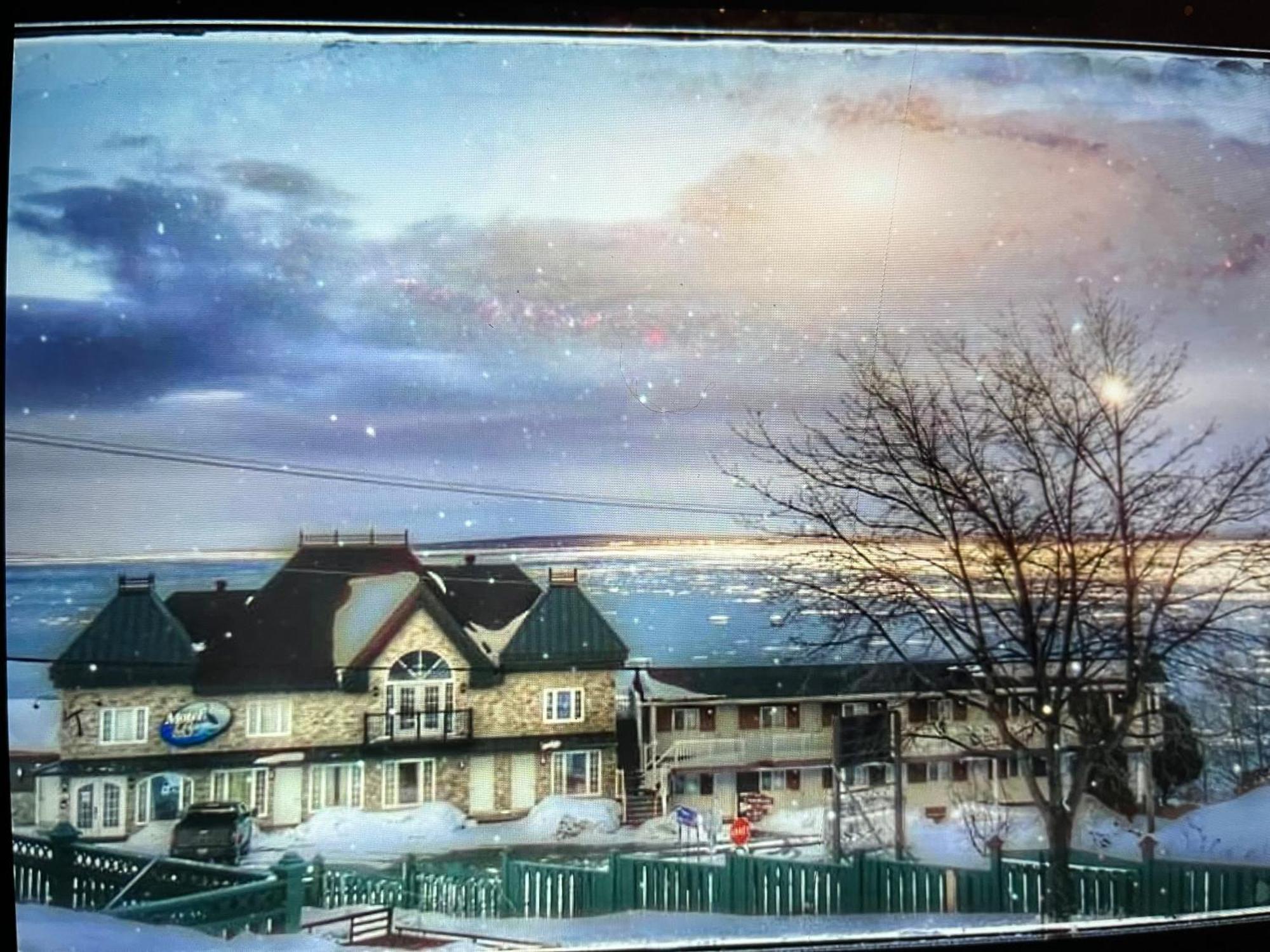 Motel Vue Belvédère Saint-Siméon Esterno foto